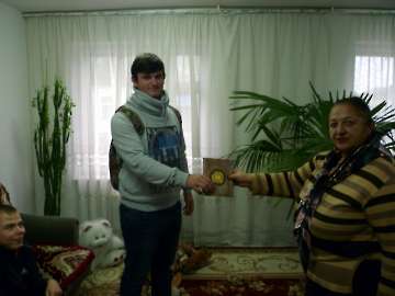 Встреча с друзьями - председатель Фонда «Наследие» Керефова Анна Галимовна и воспитанники   школы-интерната №5 с.Нартан._3