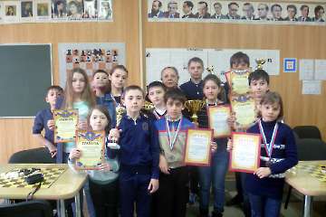 Шахматно-шашечный клуб «Ладья» и Фонд "Наследие" провели чемпионат республики по шашкам "Чудо-шашки". Весна 2017 г._1